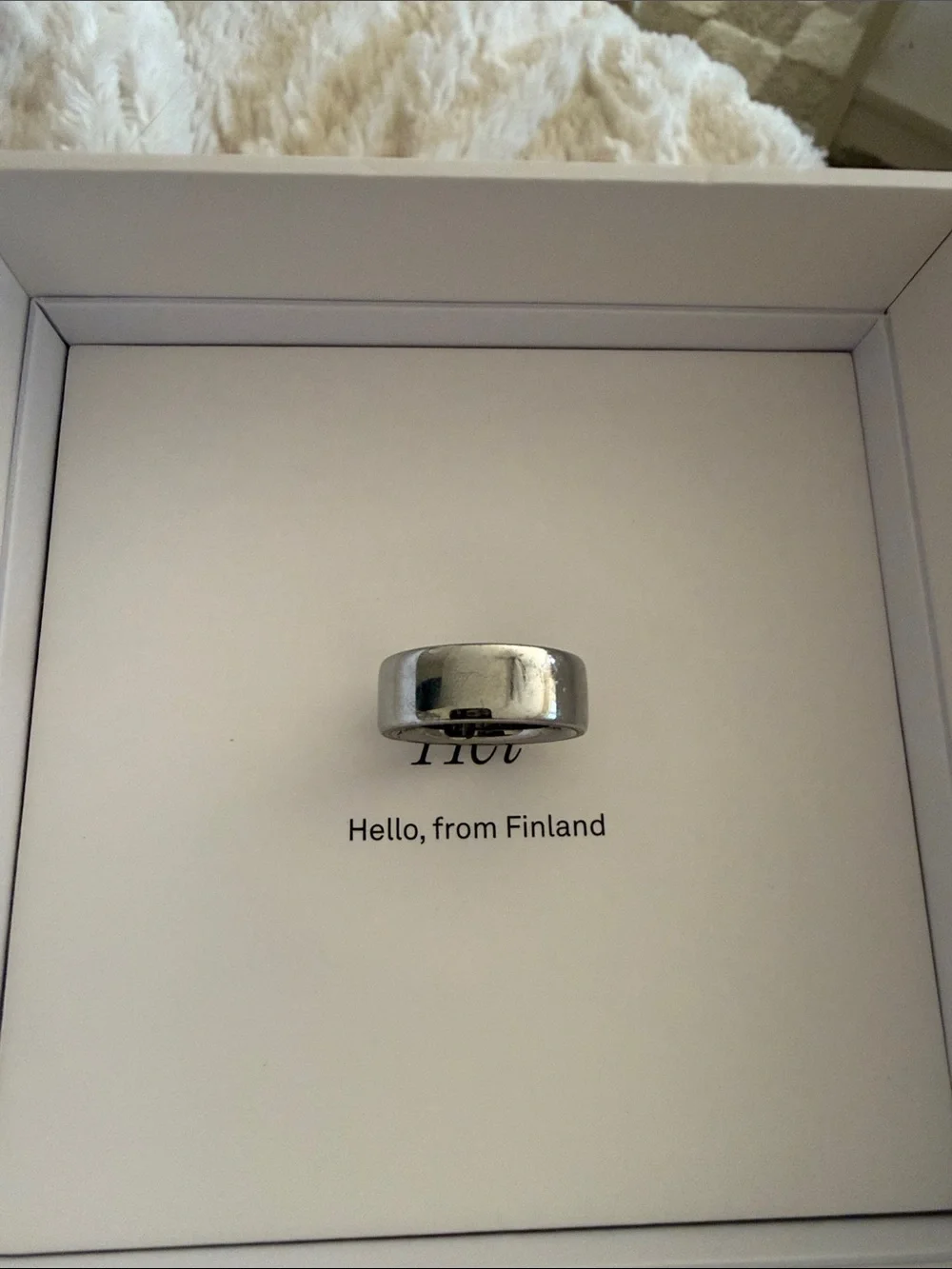 Oura Ring 4 Smart Ring — Silver